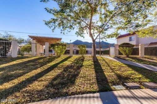 8861 12th Pl, Phoenix AZ  85020-3017 exterior