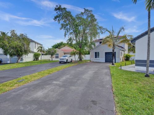 2193 191st Ave, Hollywood FL  33029-4613 exterior