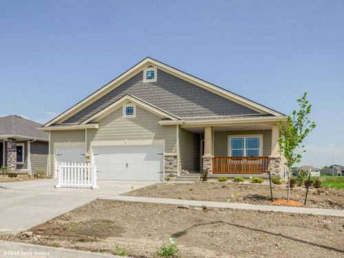 9417 Valley Pkwy, Camp Dodge, IA 50131