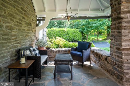431 Midland Ave, Wayne, PA