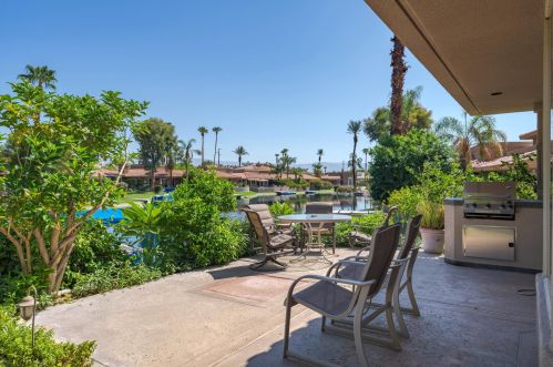 176 Desert Lakes Dr, Rancho Mirage, CA 92270-4056