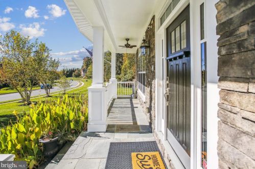 9190 Marovelli Forest Dr, Lorton, VA 22079-3450
