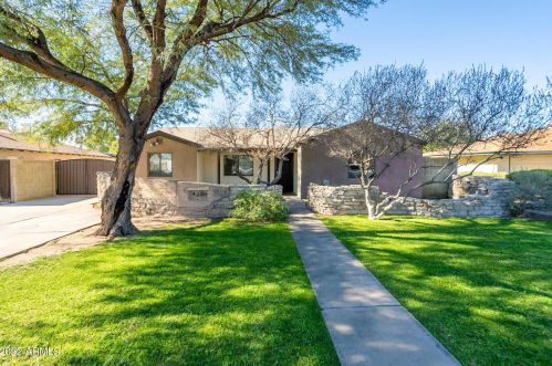 4220 16th Dr, Phoenix AZ  85015-4721 exterior