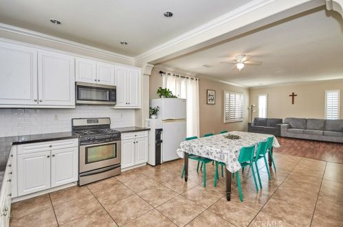 8326 Edgewood St, Chino CA  91708-9325 exterior