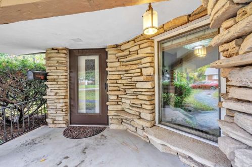 3200 Waubenoor Dr, Green Bay, WI 54301-1533