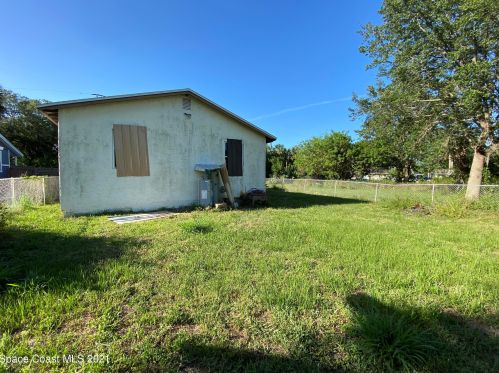 843 Kanawha St, Cocoa, FL 32927-4004