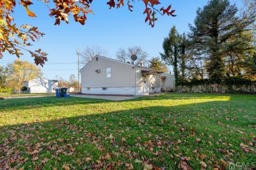 65 Borman Ave, Avenel NJ  07001-2105 exterior