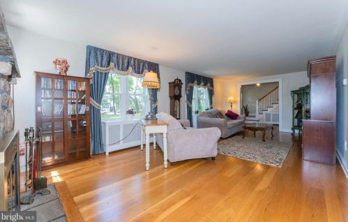 158 7th Ave, Collegeville PA  19426-1904 exterior