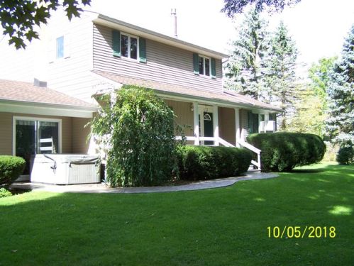 3228 Poplar Hill Rd, Livonia, NY 14487-9320