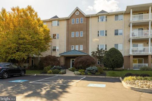 336 Paoli Pointe Dr, Paoli, PA 19301-1382
