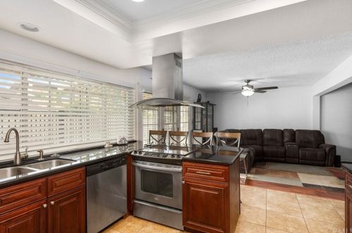 7551 Anthony Cir, Buena Park CA  90623-1510 exterior