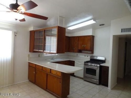 5662 Whittier St, Tucson, AZ 85711-4543