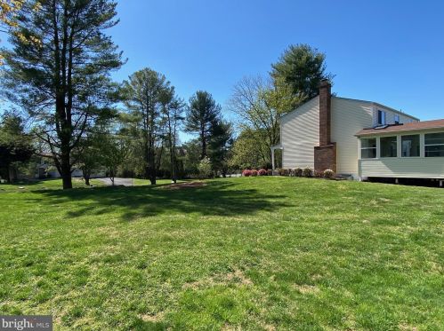 10624 Cavalcade St, Great Falls VA  22066-2427 exterior