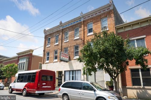 1932 31st St, Philadelphia, PA 19121-1704