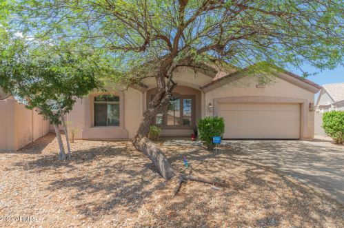 10953 Chase Ln, Avondale, AZ 85323