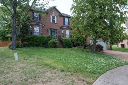 209 Kaitlyn Ct, Franklin, TN 37067-1359