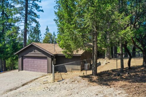 16463 Pine Knoll Rd, Grass Valley, CA 95945-8433