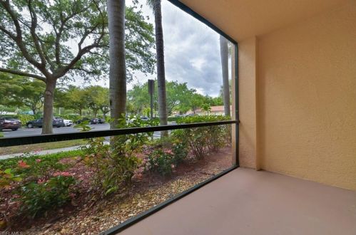 8635 River Homes Ln, Bonita Springs, FL 34135-4339