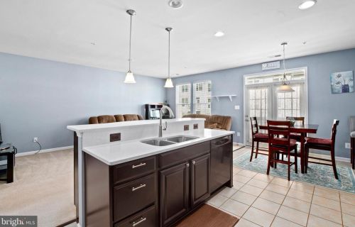 7366 Brunson Cir, Gainesville VA 20155 exterior