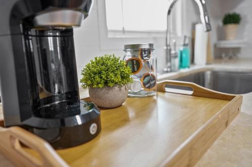 181 Mount Pleasant Ave, Providence RI  02908-3917 exterior