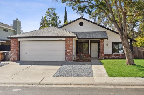 9001 Laguna Place Way, Elk Grove, CA 95758-5366