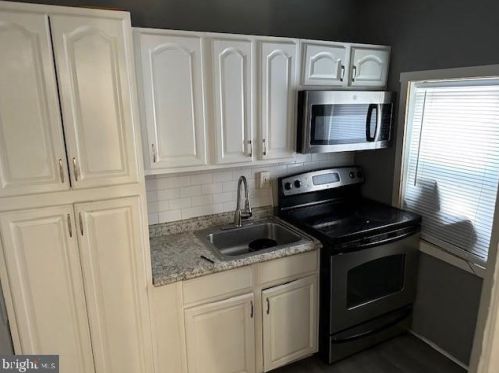 630 Chelten Ave, Philadelphia PA  19126-3824 exterior