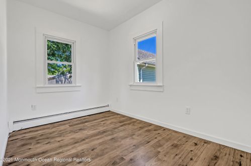 462 Vine St, Bricktown NJ  08723-6243 exterior