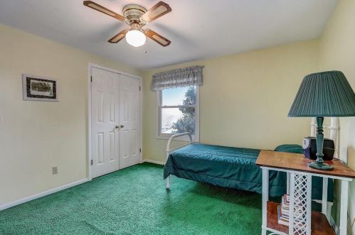 1226 Wedgewood Dr, Waukesha WI  53186-6753 exterior