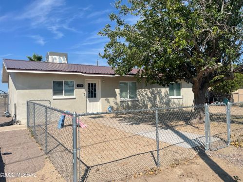 1530 Montierth Ln, Safford, AZ 85546-9407