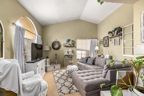2658 Via Verona, Lancaster, CA 93535-2852