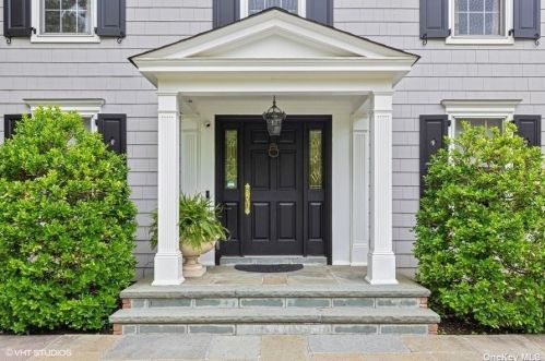 20 Valentines Ln, Muttontown, NY 11545-2526