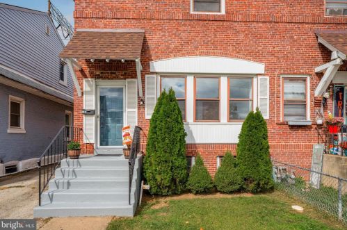 18 Chestnut St, Boothwyn, PA 19061-4612