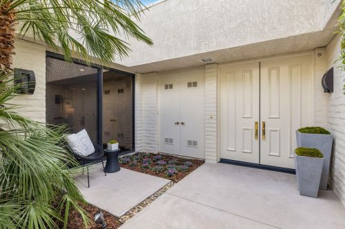 7 Mayfair Dr, Rancho Mirage CA  92270-2586 exterior