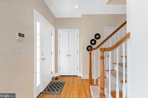 49 Dorann Ave, Princeton, NJ 08540-3905