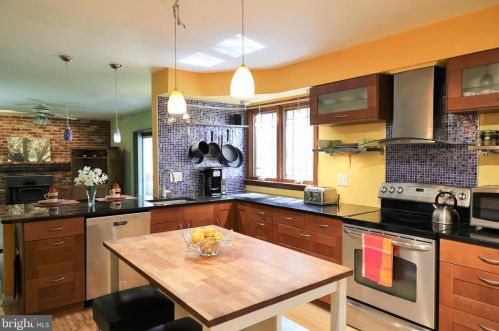 812 Garfield Ave, Lansdale, PA 19446-5513