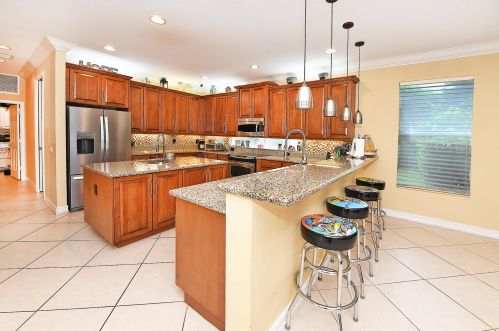 8938 Hidden Acres Dr, Boynton Beach FL  33473-4854 exterior