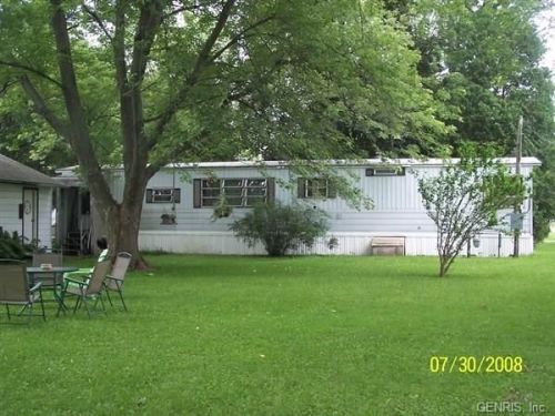 16 Galbraith Dr, Moravia, NY 13118-2305