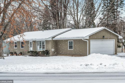 10403 York Ln, Minneapolis, MN 55431-3258