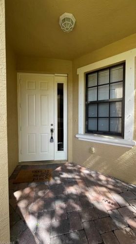 7385 Bristol Cir, Naples FL  34120-0696 exterior