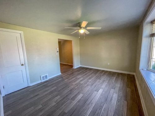 200 Larkspur St, Whitaker PA  15120-2208 exterior