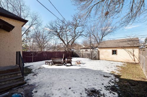 3543 James Ave, Minneapolis MN 55412-1637 exterior