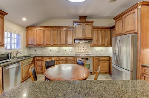 1310 Byu Shr Dr, Galveston TX 77551-4300 exterior