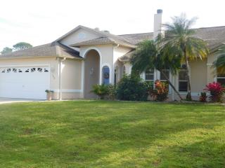 742 Concha Dr, Sebastian, FL 32958-6604