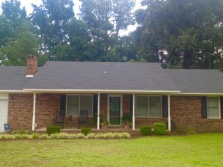 814 Club Ln, Sumter SC  29154-6211 exterior