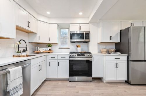 7939 Thon Dr, Verona PA  15147-1548 exterior