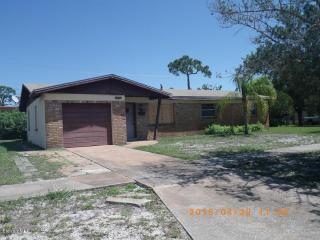902 Bristol Dr, Cocoa, FL 32922-7304