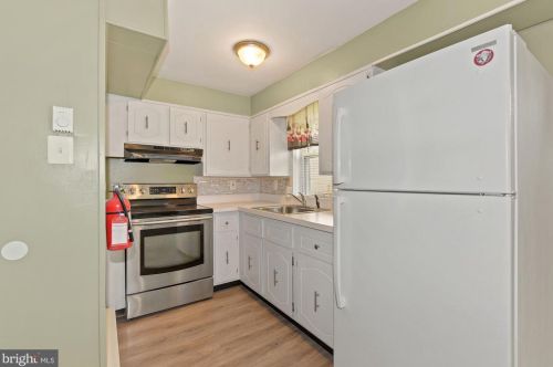 920 Bergen St, Gloucester NJ  08030-1505 exterior