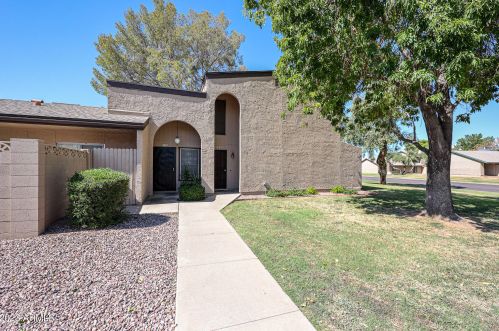 4519 Continental Dr, Glendale, AZ 85308-3444