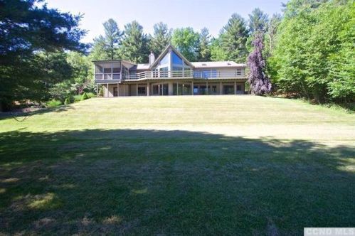 98 Schmeichel Rd, Hillsdale NY  12529-5523 exterior