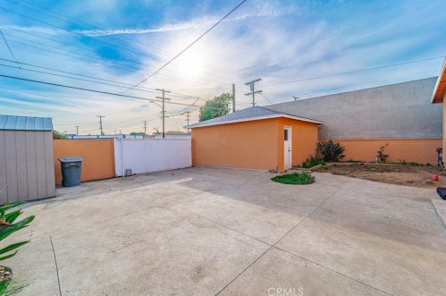2128 Marine Ave, Gardena CA  90249-3819 exterior